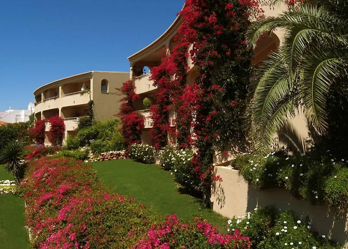 Vila Palmeira Beach Resort